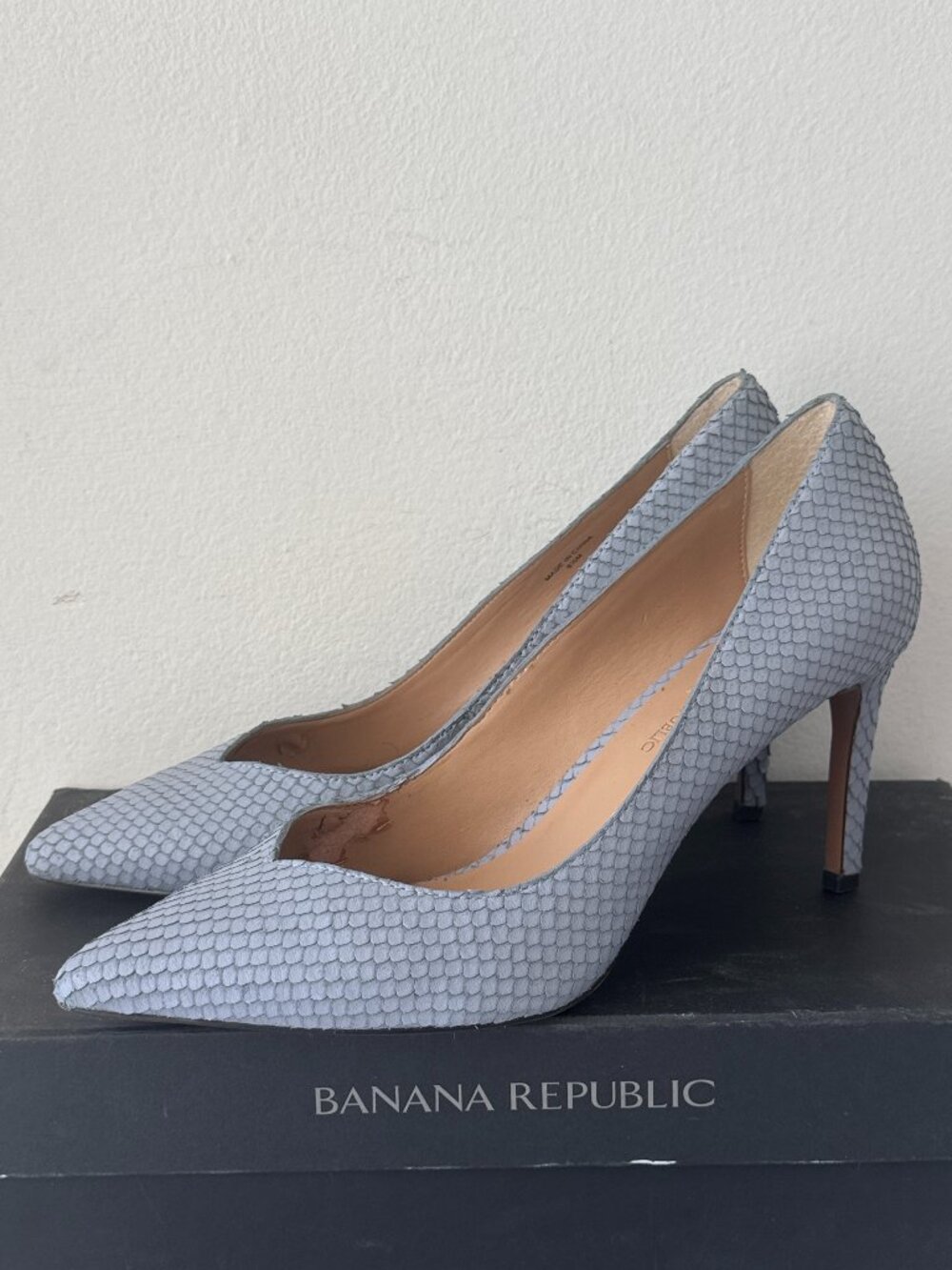 Vintage Banana Republic light blue pumps, Madison Nove size US 8.5